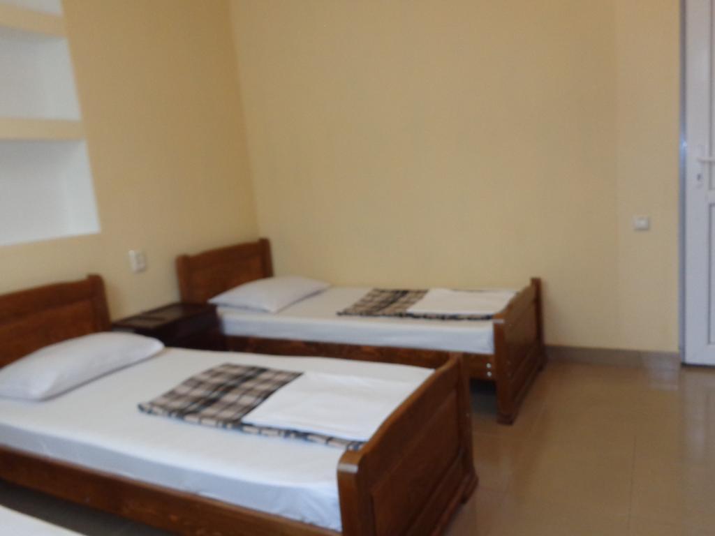 White Guest House باتومي الغرفة الصورة