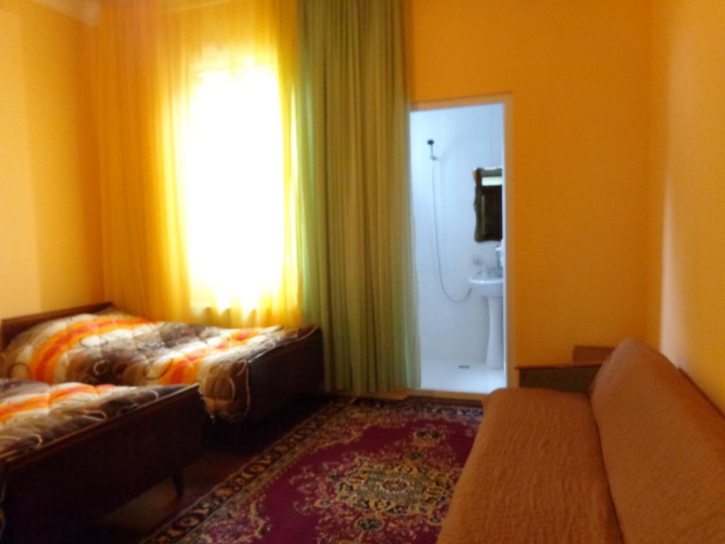 White Guest House باتومي المظهر الخارجي الصورة