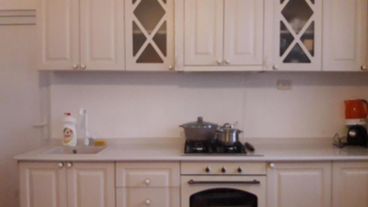 White Guest House باتومي المظهر الخارجي الصورة